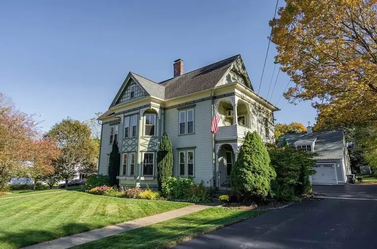 Beautiful Crown Molding! 1891 Queen Anne Victorian In Massachusetts For Just $550,000!