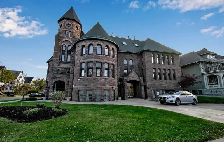 Circa 1994 Church Turned Into Living Space In Buffalo, NY! Yours For Only $270,000!