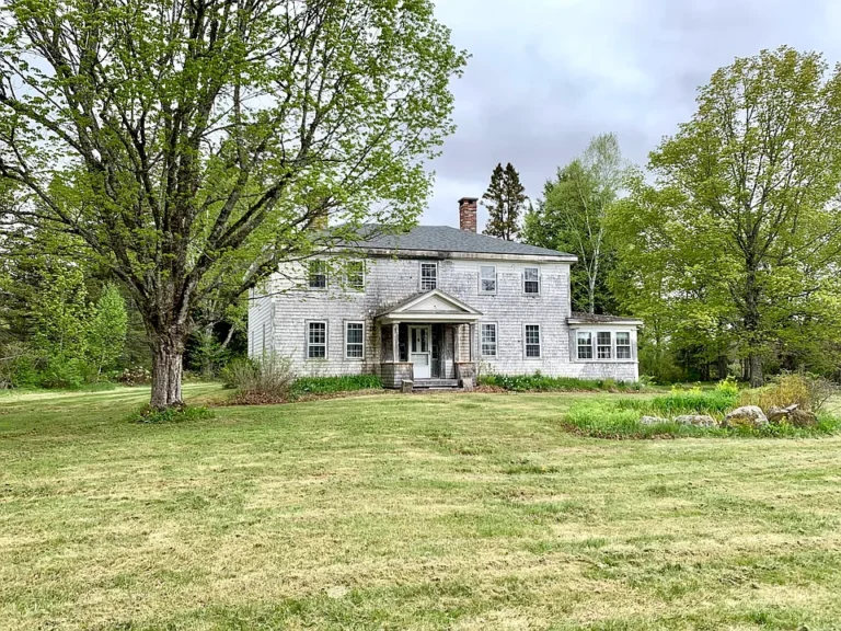 Check out the history!! C. 1776 on 15 acres in Maine. $279,000.
