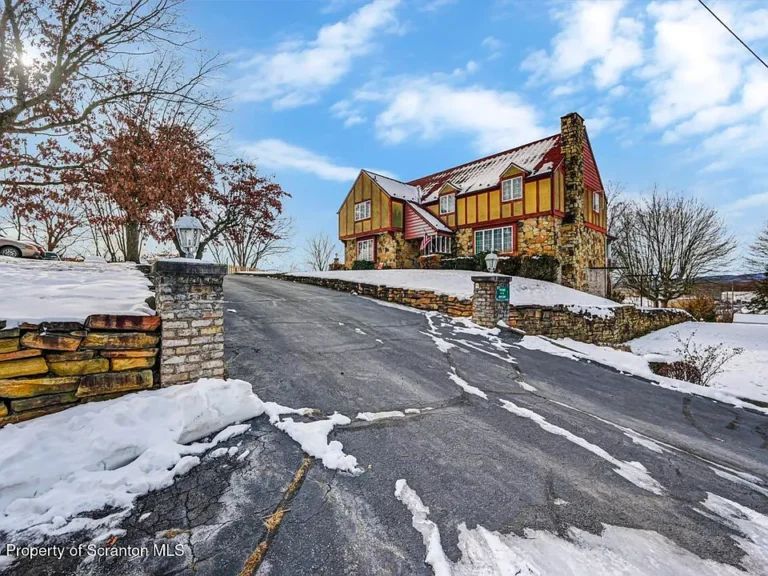 Pretty archways and details! C. 1973 “Time Capsule” in PA. $475,000.