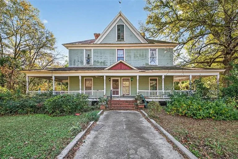 Beautiful woodwork! Large front porch! 1890s gem in Georgia. $299,999.