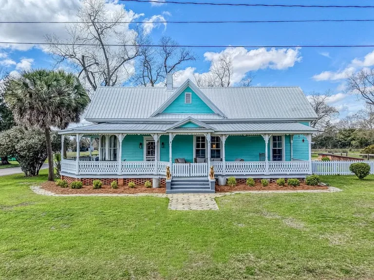 Check out the porch!! Gorgeous 1890 Victorian on an acre in Georgia. $299,900.