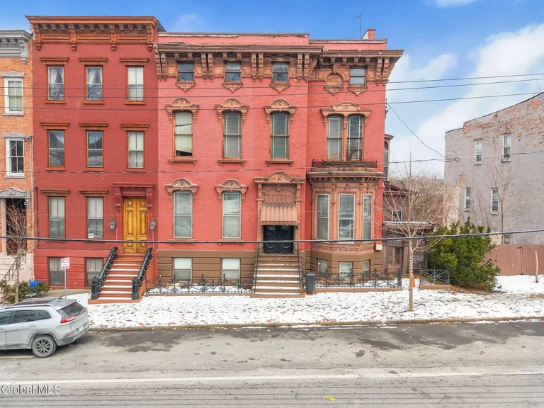 Massive Victorian restoration! 22 bedrooms in New York. $299,900.