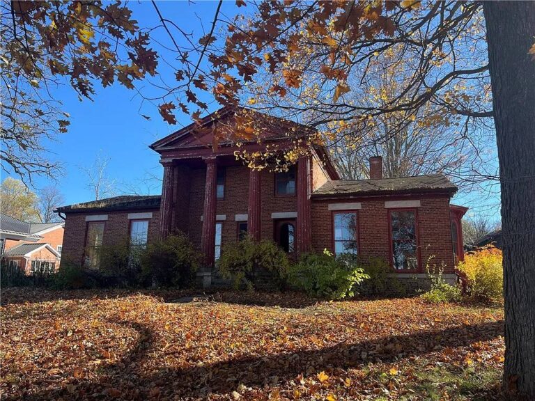 Lost chance! Love the exterior! Classic Greek Revival style! Circa 1825 in New York State.