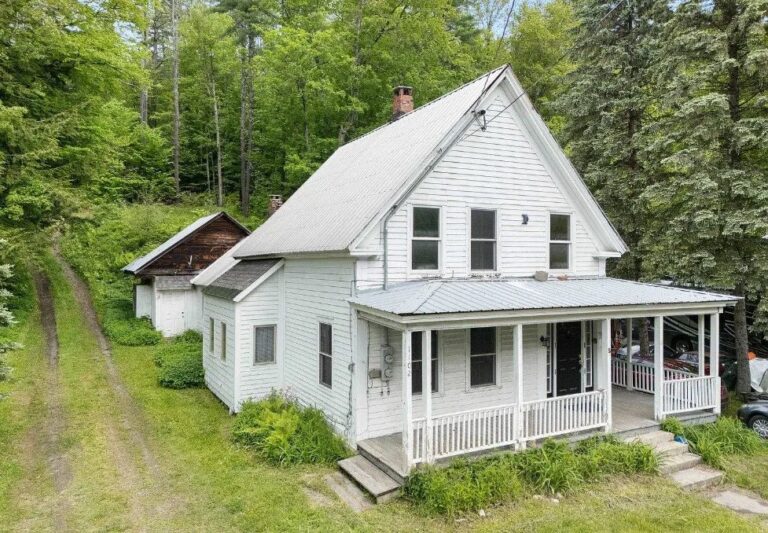 Affordable starter home! Fixer upper alert in Vermont for only $169,000!