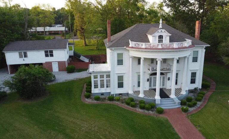 Over 5,000 Square Feet! Almost Two Acres in Alabama For Only $398,000!