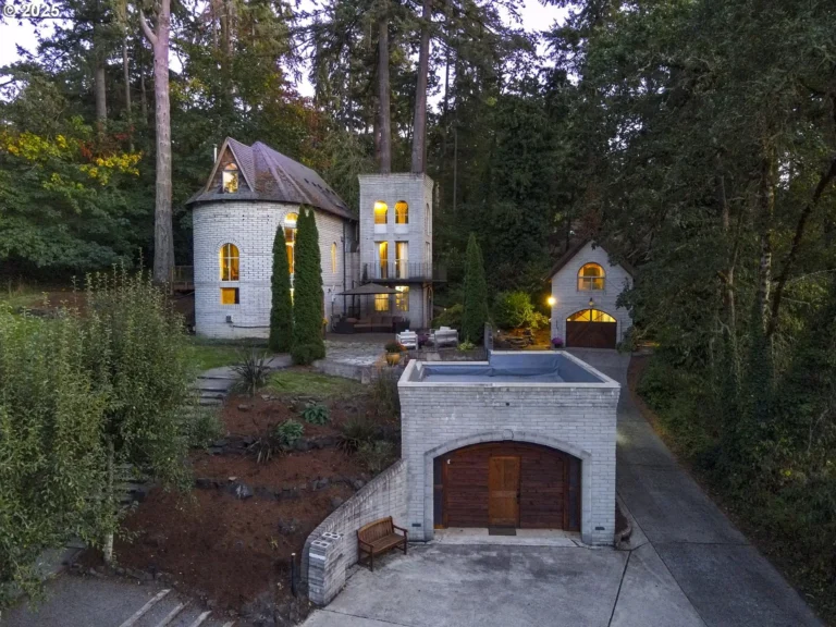 $126,000 cut! Like a fairytale castle! Unique stone details! C. 1975 in Oregon.