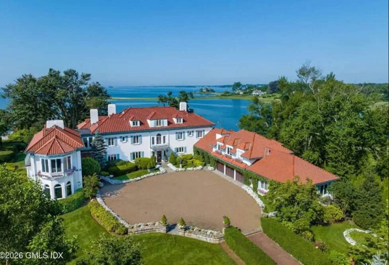 Worth every penny! Circa 1930! Kathie Lee Gifford’s home! Connecticut’s most expensive listing!