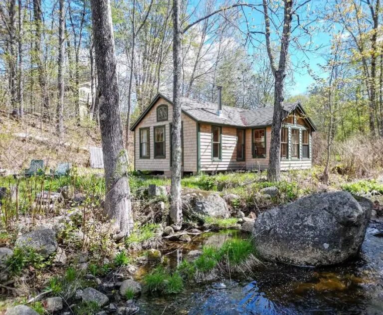 OMG! $179,900! Would love to own this cabin in the woods! Circa 1950 in New Hampshire.