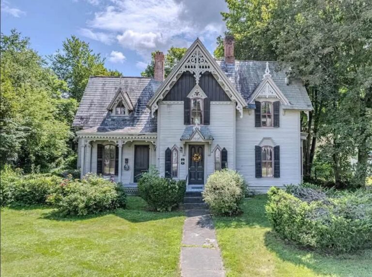 $319,900! Cool looking house! Love every detail! Circa 1870 in Vermont.