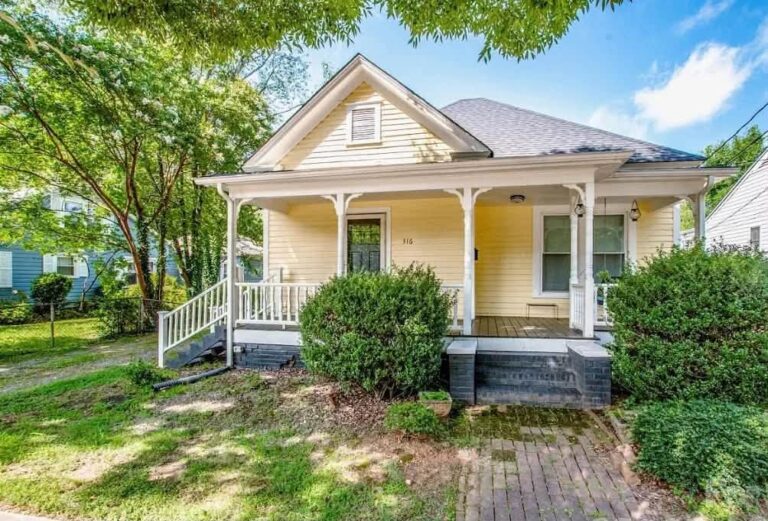 $147,000! Lovely house! Nice opportunity! Circa 1925 in North Carolina.
